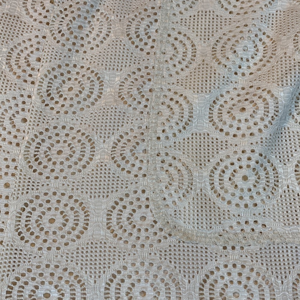Entro Cream Lace Adjustable Overall Shorts - Picture 2 of 7